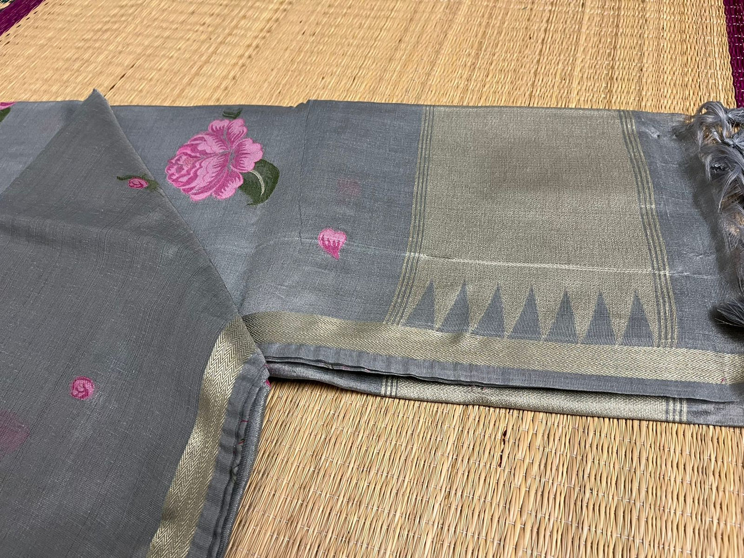 Handloom Rose Delight