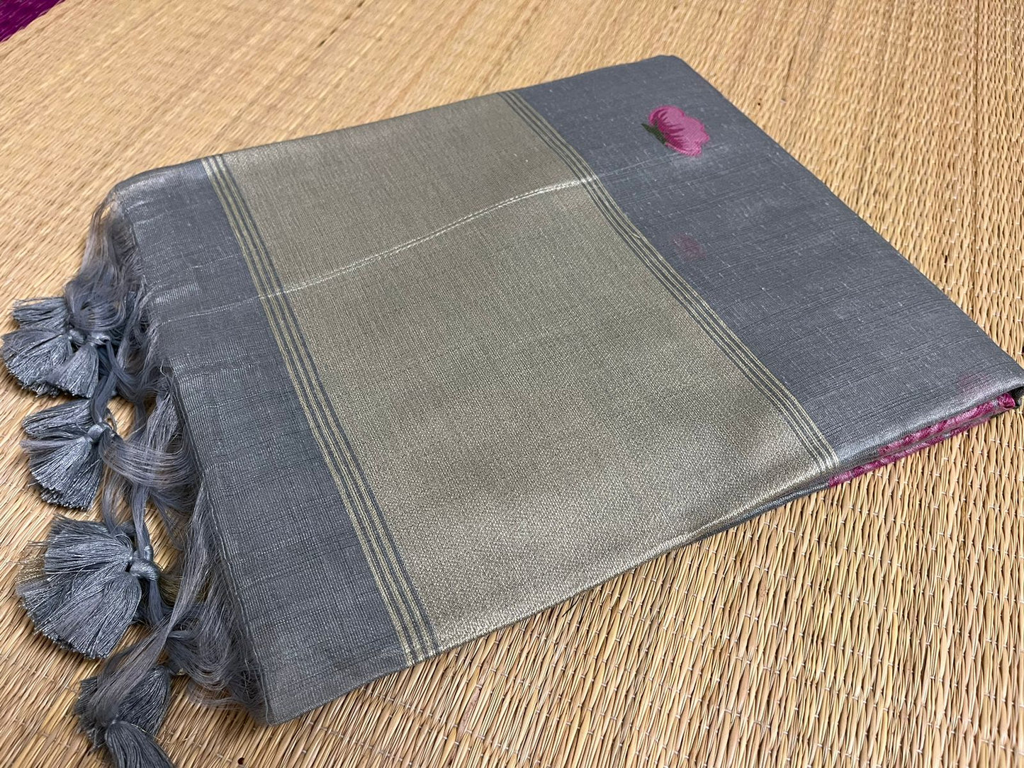Handloom Rose Delight