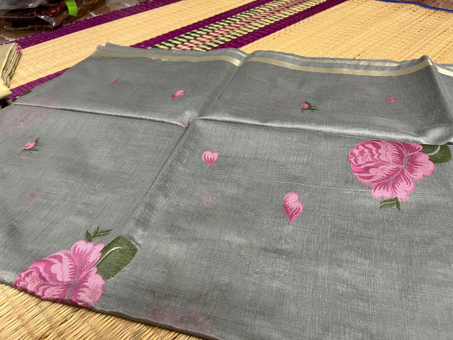 Handloom Rose Delight