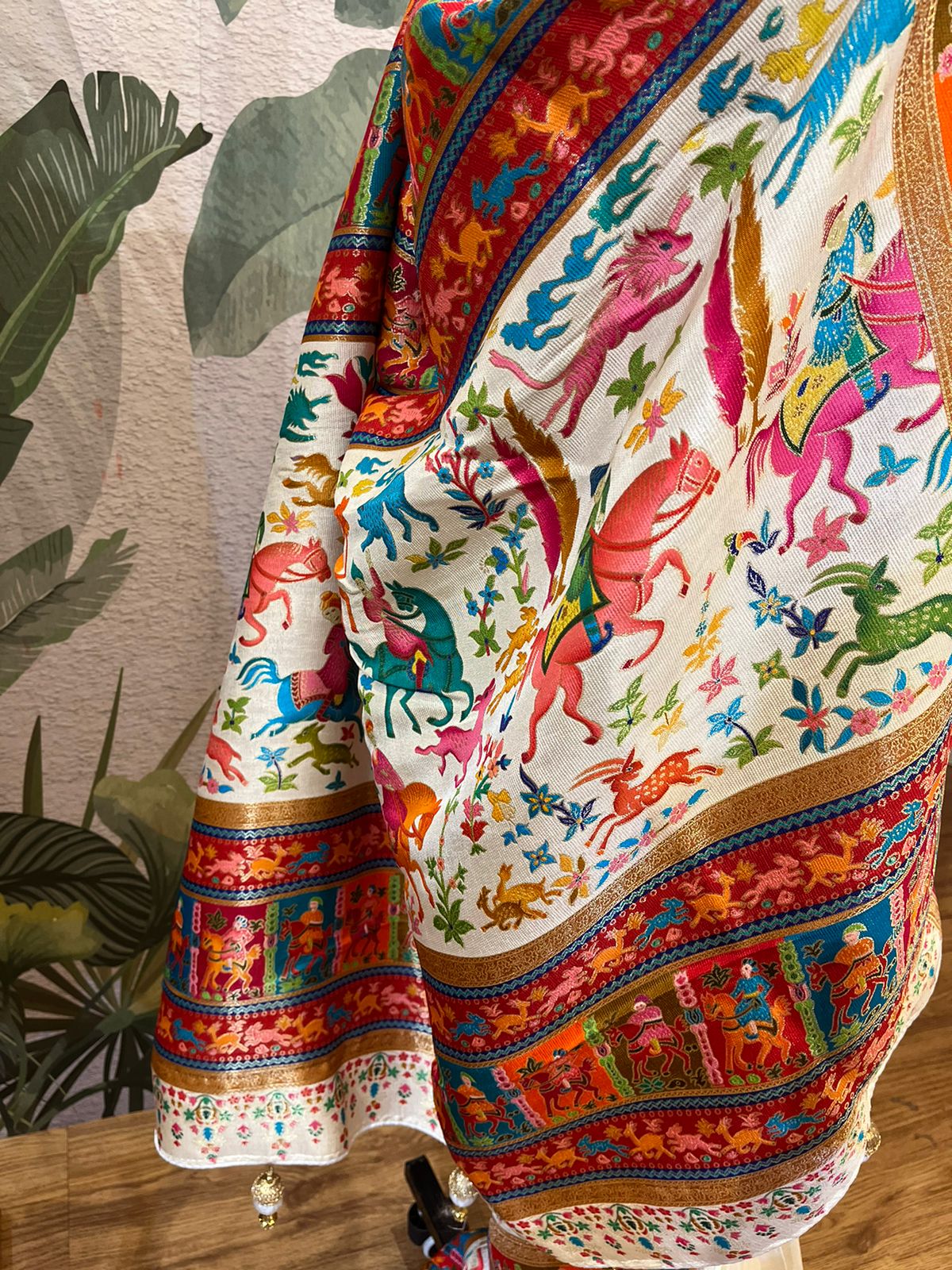 Meenakari Horse Delight