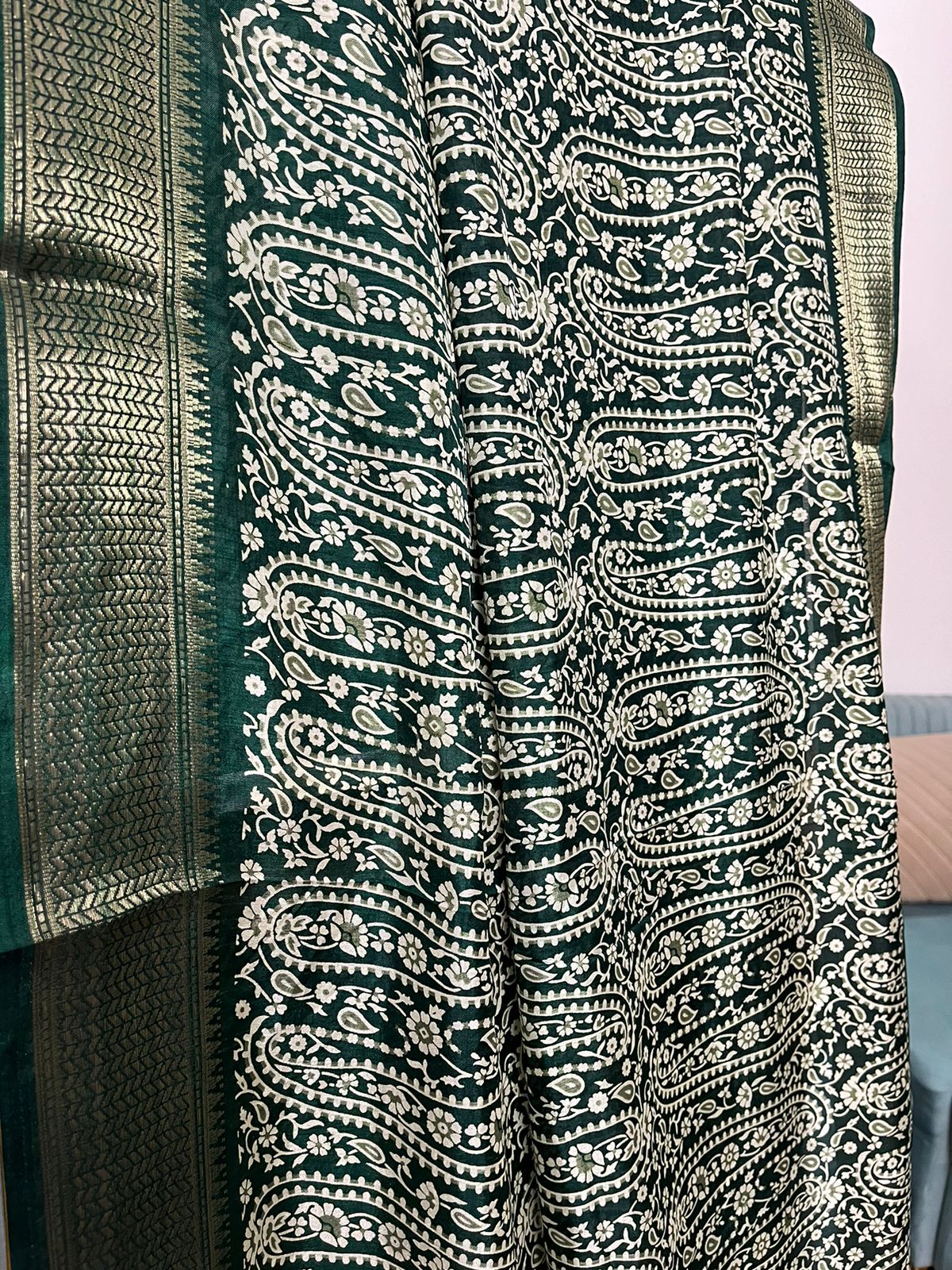 Emerald Silk Elegance