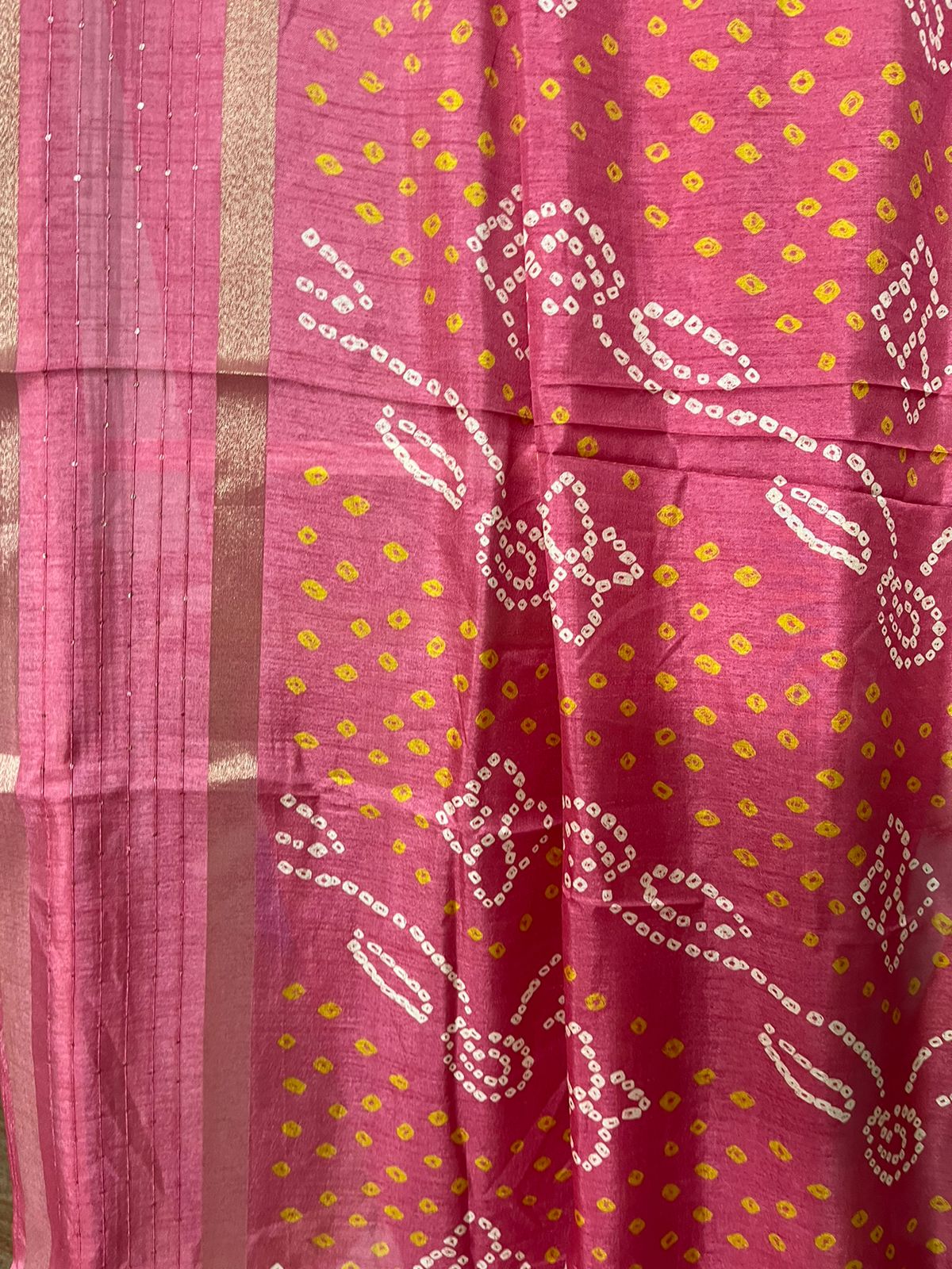 Pink Bandhani Pastel
