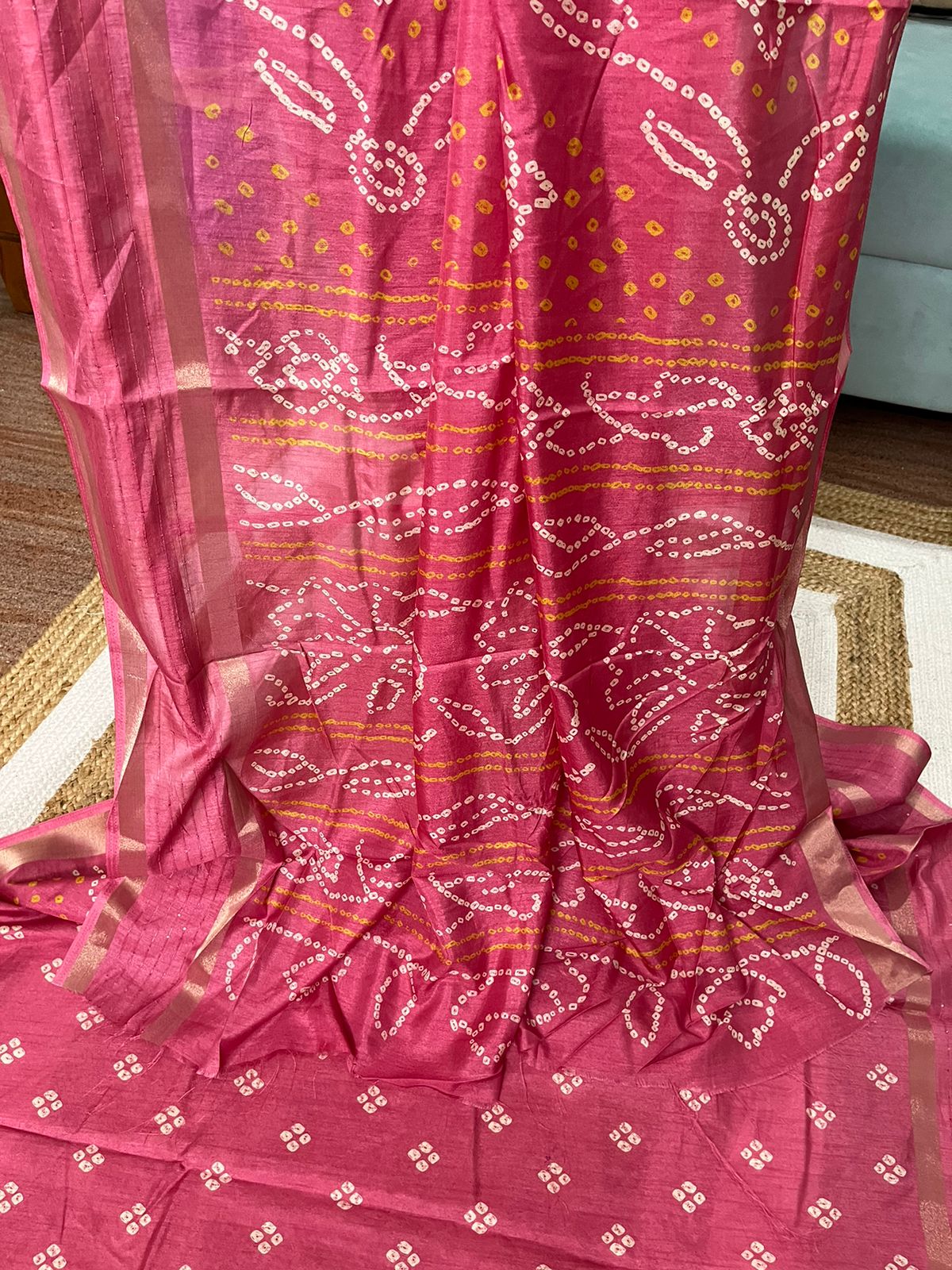 Pink Bandhani Pastel