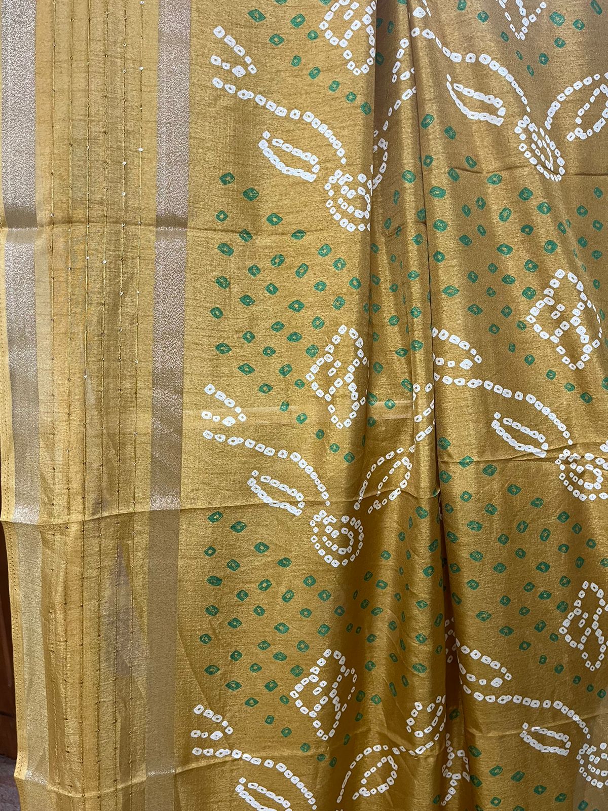 Mustard Bandhani Magic